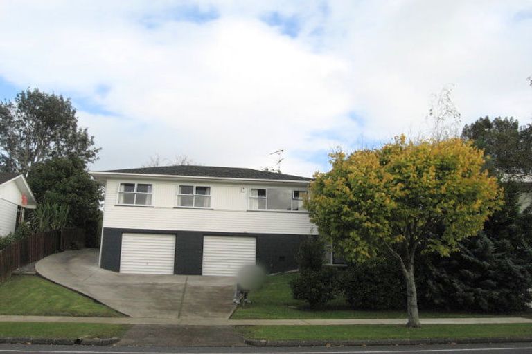 Photo of property in 139 Gossamer Drive, Pakuranga Heights, Auckland, 2010