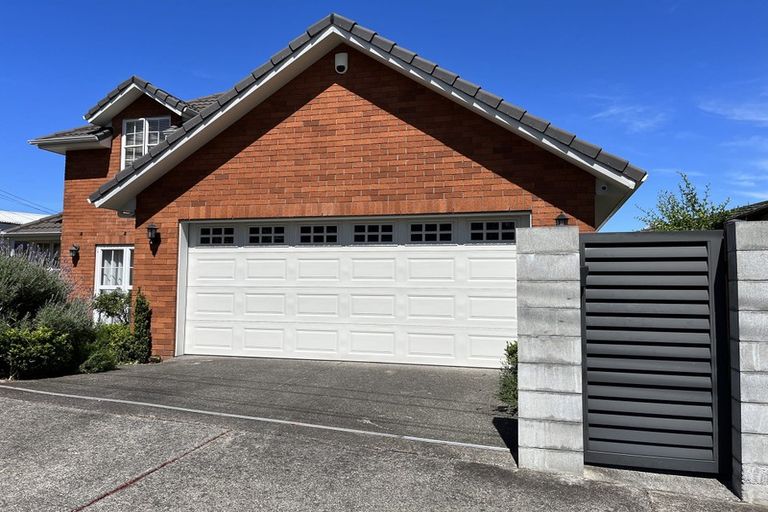 Photo of property in 1 Mount Taylor Drive, Glendowie, Auckland, 1071