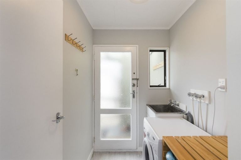 Photo of property in 3a Pluto Place, Milson, Palmerston North, 4414