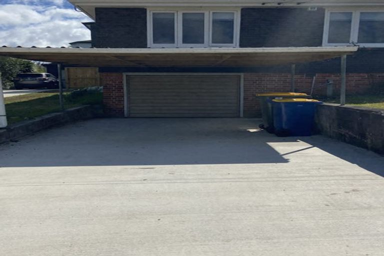 Photo of property in 14 Wharf Road, Te Atatu Peninsula, Auckland, 0610