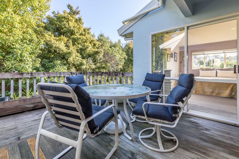 Photo of property in 19 Brookvale Park, Stanmore Bay, Whangaparaoa, 0932