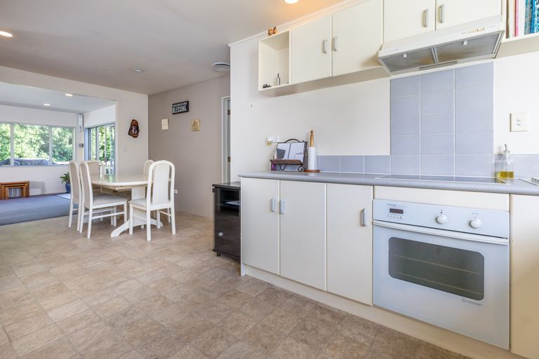 Photo of property in 19 Brookvale Park, Stanmore Bay, Whangaparaoa, 0932