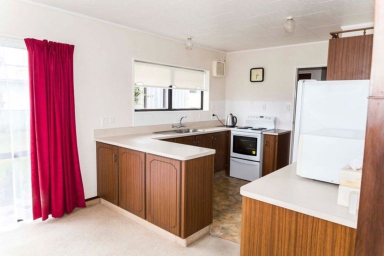 Photo of property in 44 Allardice Street, Dannevirke, 4930