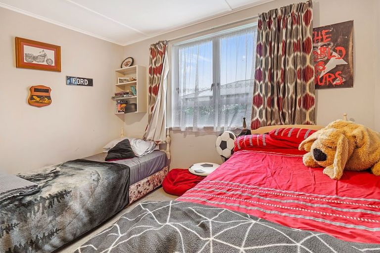 Photo of property in 43 Fookes Street, Waverley, 4510