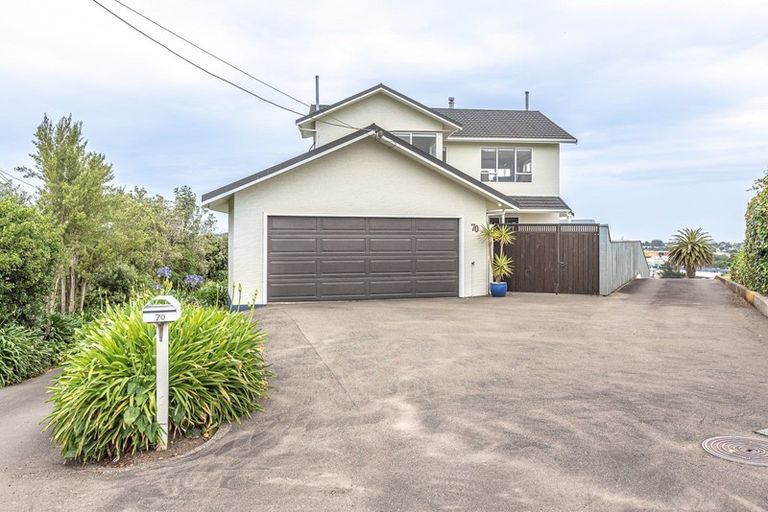 Photo of property in 70 Hipango Terrace, Durie Hill, Whanganui, 4500
