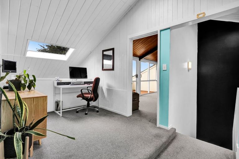 Photo of property in 330 Kelly Road, Lepperton, New Plymouth, 4373