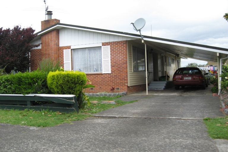 Photo of property in 23 Idlewild Avenue, Mangere, Auckland, 2022