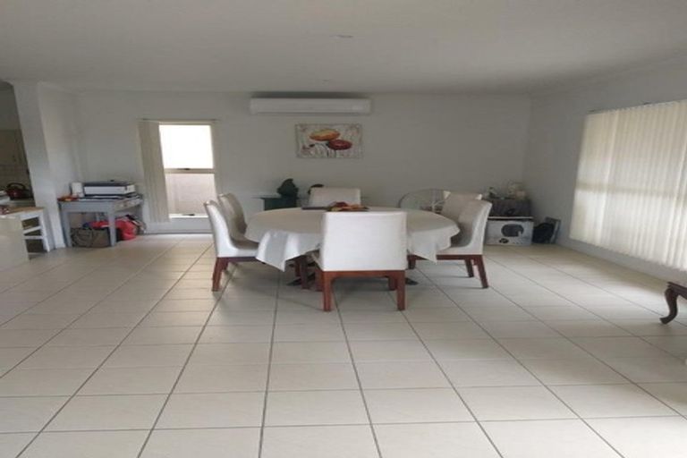 Photo of property in 14 Trimaran Drive, Gulf Harbour, Whangaparaoa, 0930