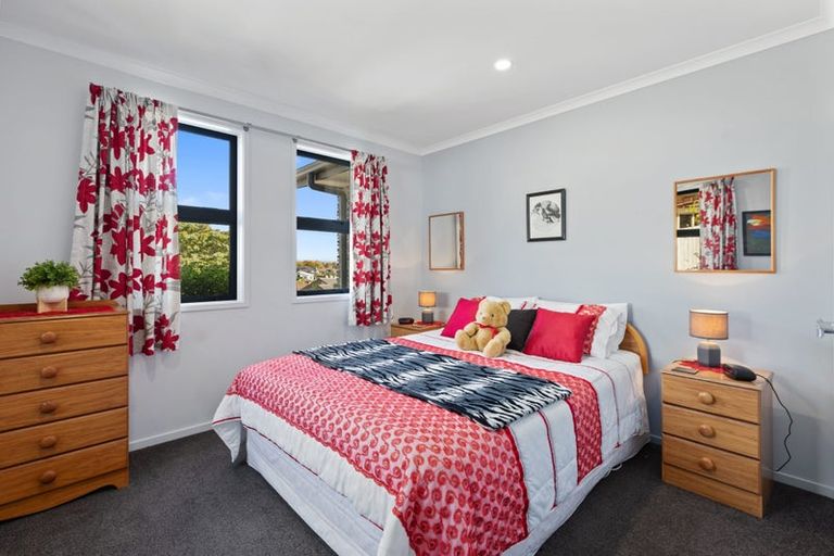 Photo of property in 32 Riddington Rise, Ohauiti, Tauranga, 3112