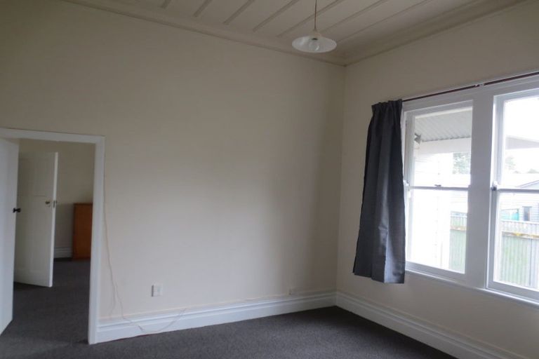 Photo of property in 38 Bryant Street, Takaro, Palmerston North, 4412