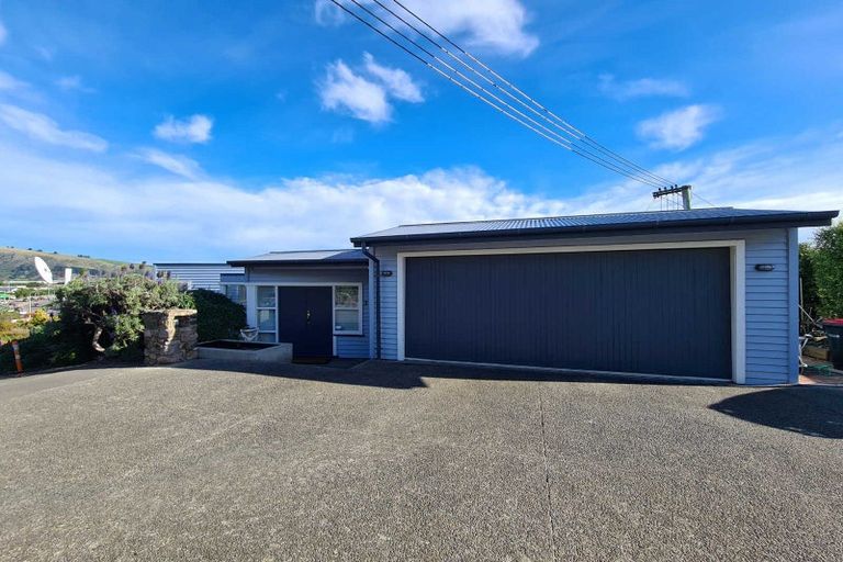Photo of property in 28 Main Road, Mount Pleasant, Christchurch, 8081