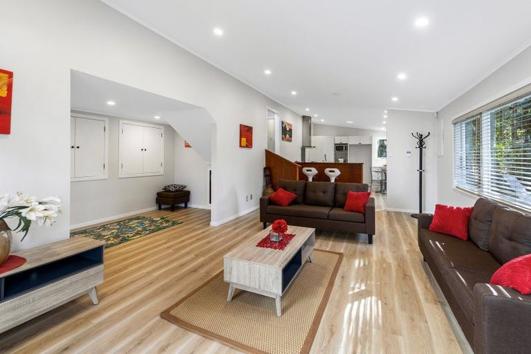 Photo of property in 45 Park Road, Titirangi, Auckland, 0604