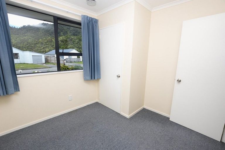 Photo of property in 6 Baillie Place, Cobden, Greymouth, 7802