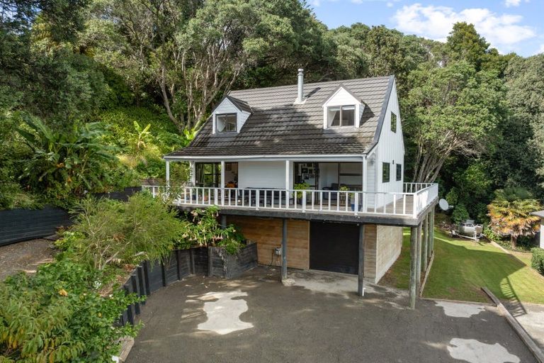 Photo of property in 338 Onemana Drive, Onemana, Whangamata, 3691