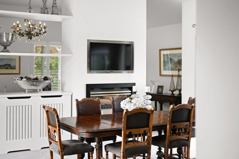 Photo of property in 4 Le Quesnoy Place, Cambridge, 3434