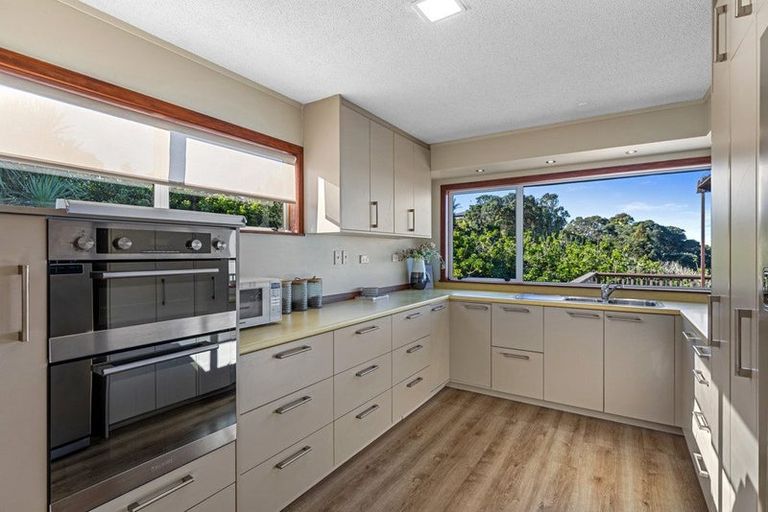 Photo of property in 29 Oban Road, Browns Bay, Auckland, 0630