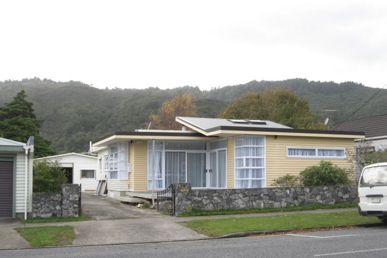 Photo of property in 79 Glen Road, Stokes Valley, Lower Hutt, 5019