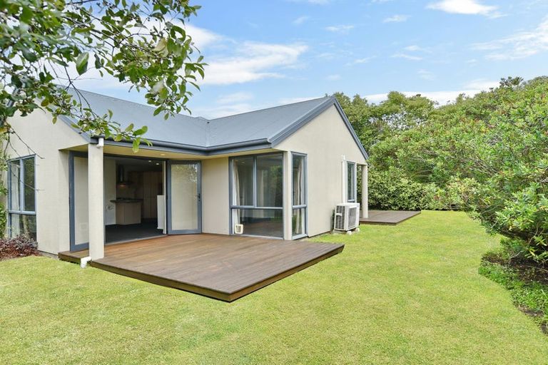 Photo of property in 137 Kotuku Crescent, Woolston, Christchurch, 8023