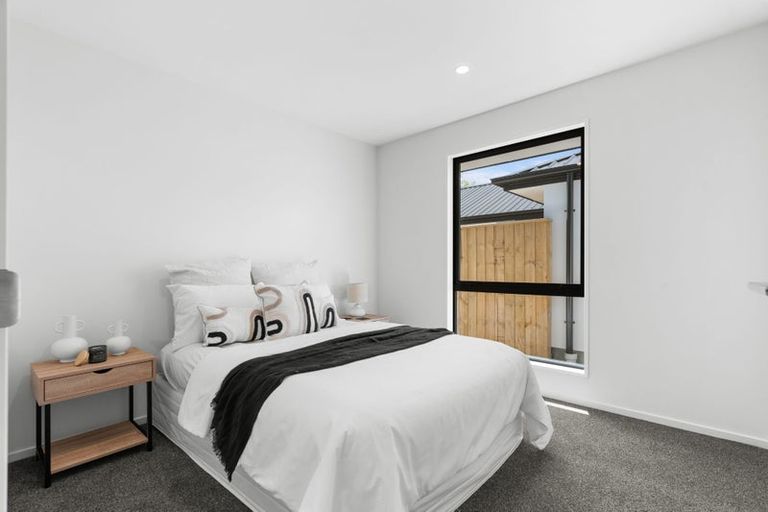 Photo of property in 2/4 Ramore Place, Redwood, Christchurch, 8051