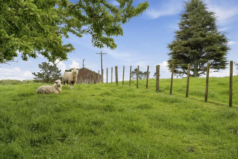 Photo of property in 347 Standish Road, Toko, Stratford, 4394