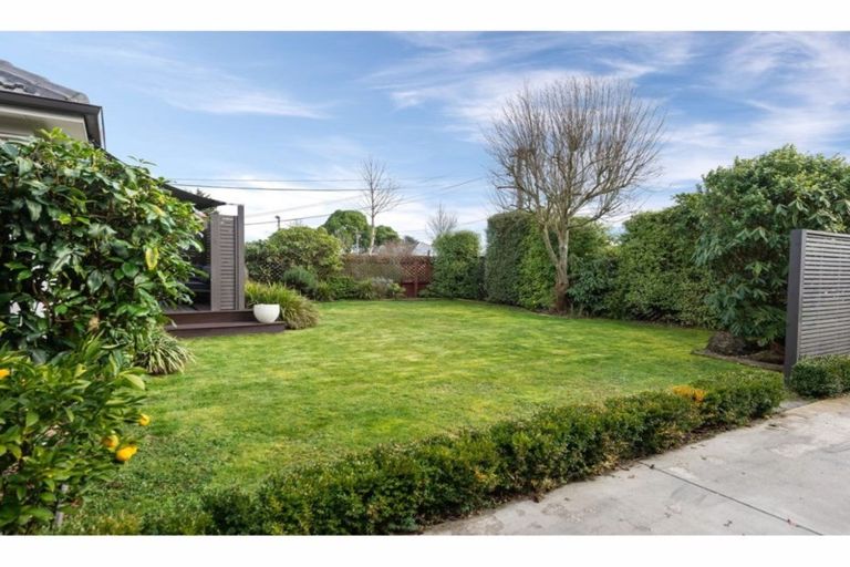 Photo of property in 220 Knowles Street, St Albans, Christchurch, 8052