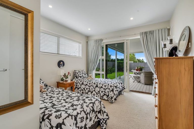 Photo of property in 28 Stace Hopper Drive, One Tree Point, 0118