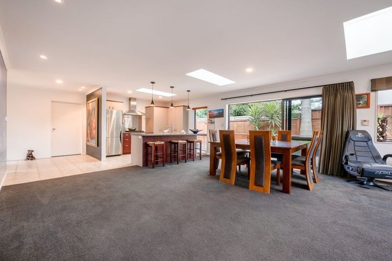 Photo of property in 32 Aranui Drive, Papamoa Beach, Papamoa, 3118