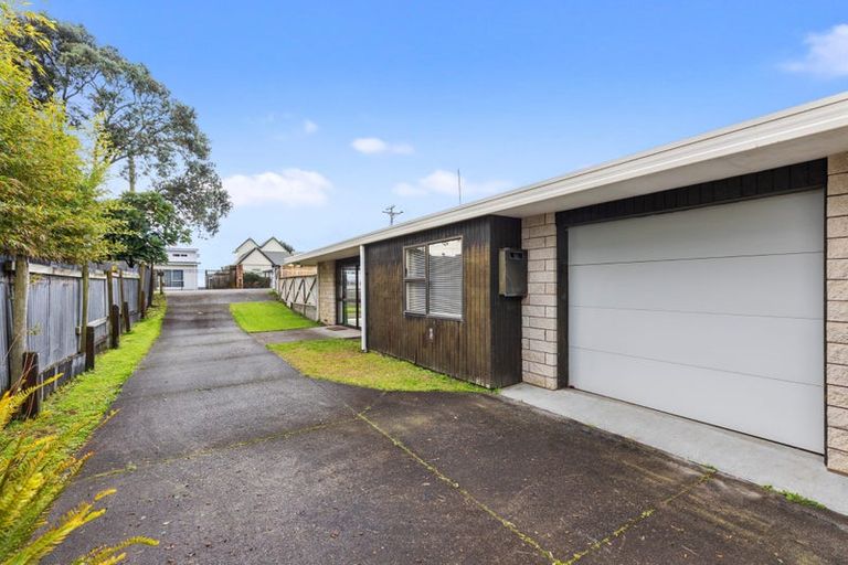 Photo of property in 124a Karewa Parade, Papamoa Beach, Papamoa, 3118