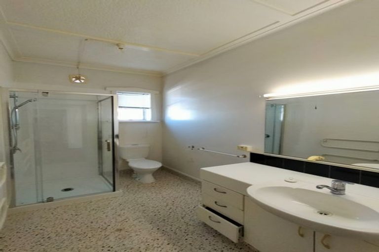 Photo of property in 138a Lemon Street, Strandon, New Plymouth, 4312