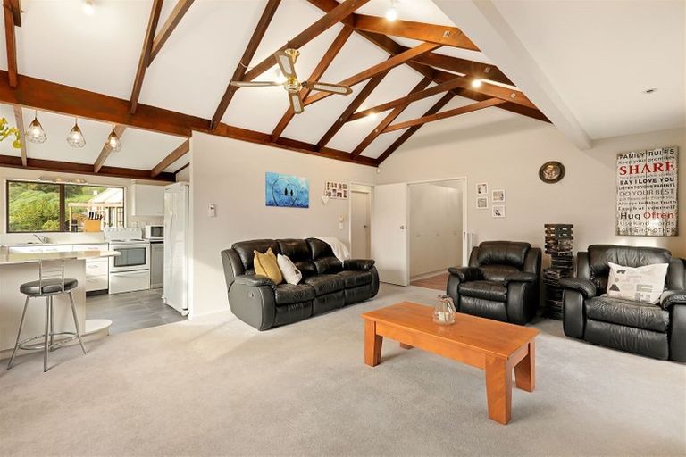 Photo of property in 14 Heathvale Place, Heathcote Valley, Christchurch, 8022