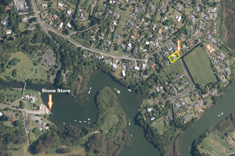 Photo of property in 57 Kemp Road, Kerikeri, 0230