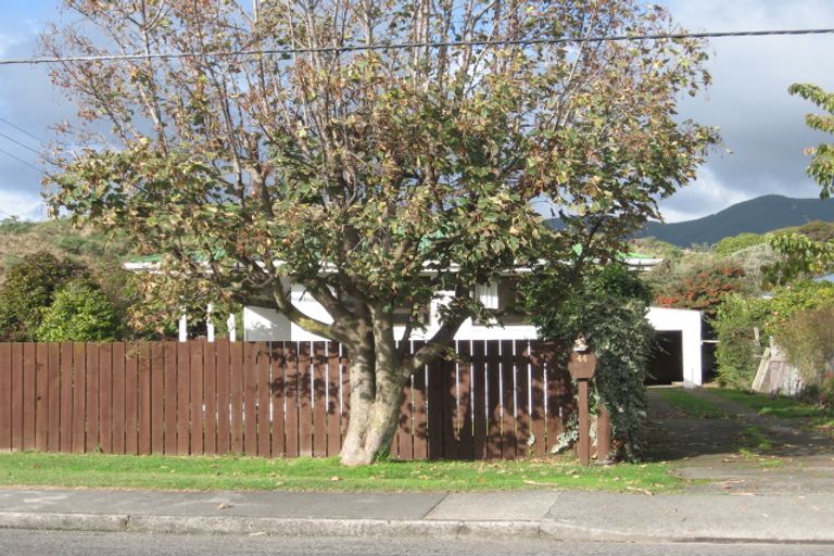 Photo of property in 44 Kiwi Road, Raumati Beach, Paraparaumu, 5032