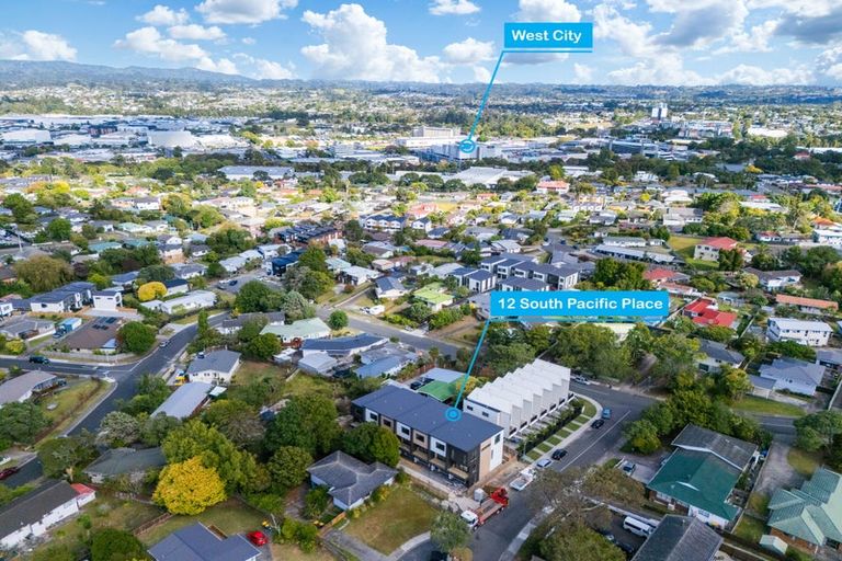 Photo of property in 12 South Pacific Place, Henderson, Auckland, 0612
