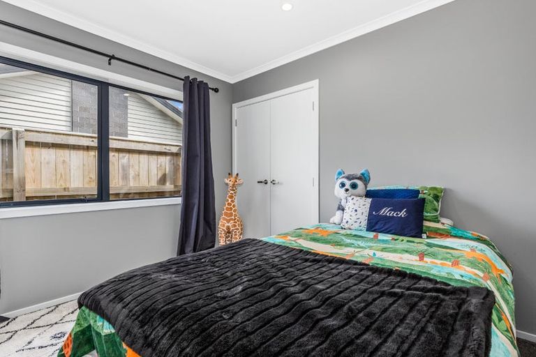 Photo of property in 4 Craigie Way, Wainuiomata, Lower Hutt, 5014