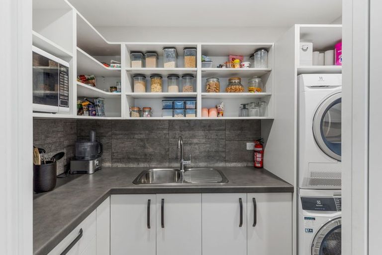 Photo of property in 32 Wakatu Avenue, Moncks Bay, Christchurch, 8081