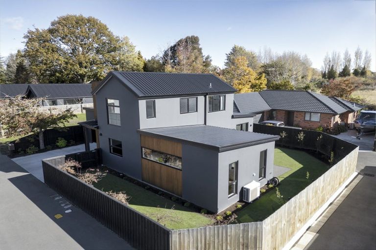 Photo of property in 9 Styxspring Lane, Harewood, Christchurch, 8051