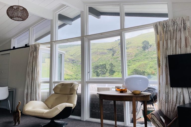 Photo of property in 32 Evans Pass Road, Sumner, Christchurch, 8081