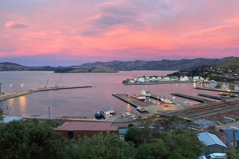 Photo of property in 4 Foster Terrace, Lyttelton, 8082