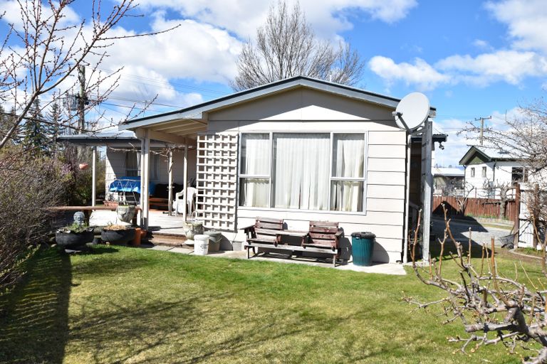 Photo of property in 20 Maryburn Road, Twizel, 7901