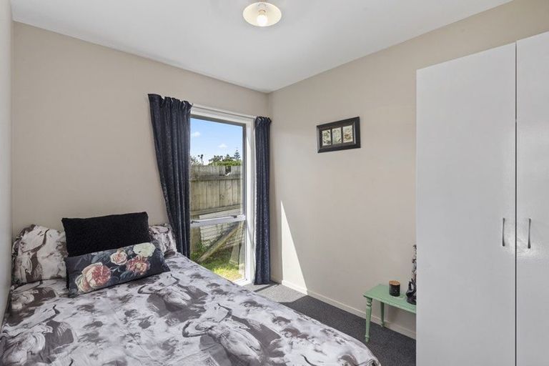 Photo of property in 11 Second Avenue, Glenbrook, Waiuku, 2681