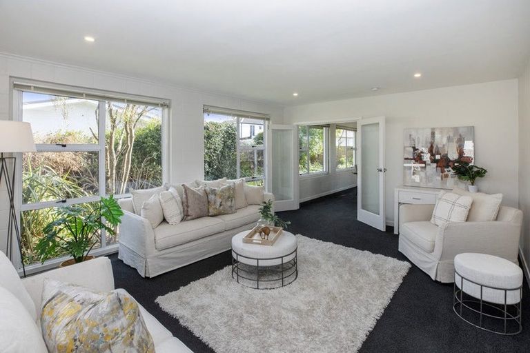 Photo of property in 8a Rosedale Place, Avonhead, Christchurch, 8042