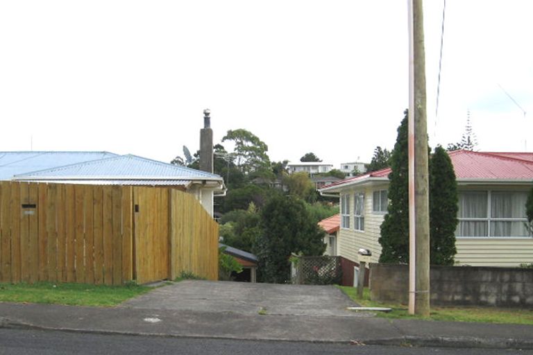 Photo of property in 1/51 Selwyn Crescent, Forrest Hill, Auckland, 0620