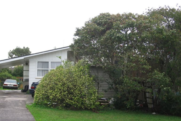 Photo of property in 3 Sunvue Road, Glen Eden, Auckland, 0602