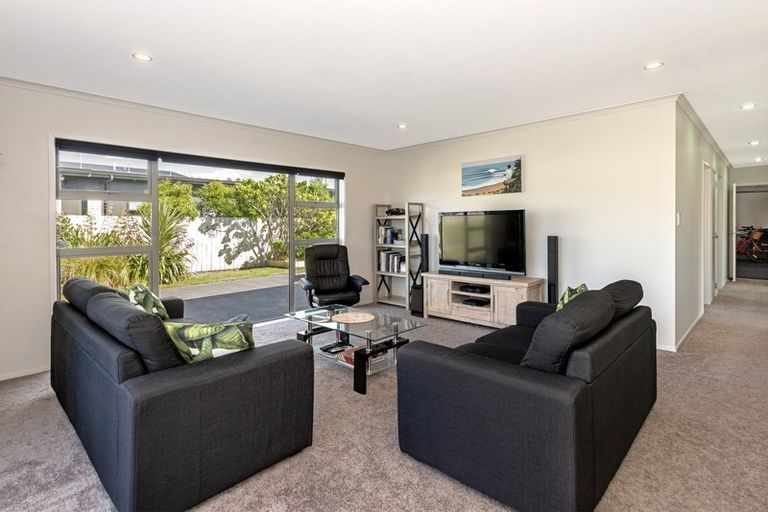 Photo of property in 30 Hamilton Drive, Wainui, Gisborne, 4010