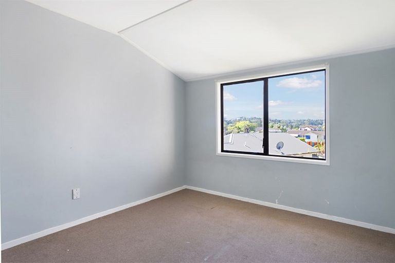 Photo of property in 7 Edwin Freeman Place, Ranui, Auckland, 0612