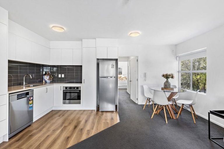 Photo of property in Amuri Park Apartments, 41/280 Bealey Avenue, Christchurch Central, Christchurch, 8013