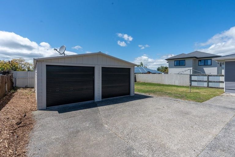 Photo of property in 5 Guy Place, Melville, Hamilton, 3206
