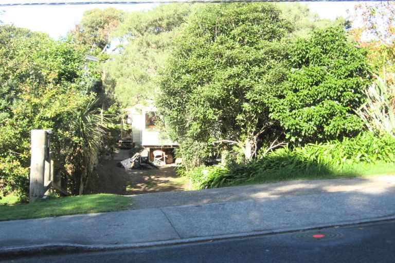 Photo of property in 30 Tiromoana Road, Raumati South, Paraparaumu, 5032