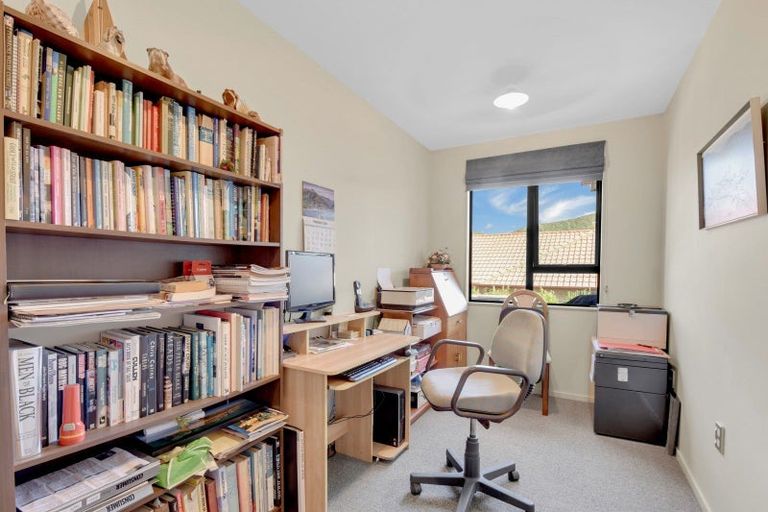 Photo of property in 10 Matai Place, Waikawa, Picton, 7220