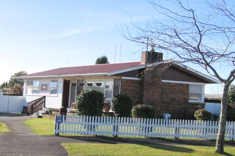 Photo of property in 62 Garden Heights Avenue, Glenview, Hamilton, 3206